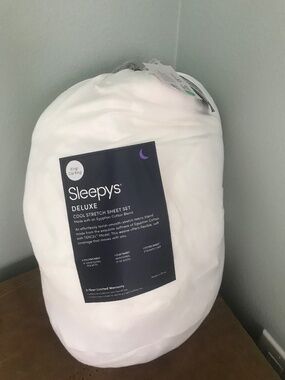 Sleepy’s Deluxe Cool Stretch sheet set